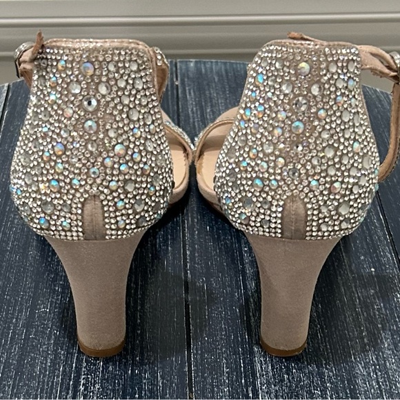 David’s Bridal Raquel Embellished Wedges - Picture 6 of 8